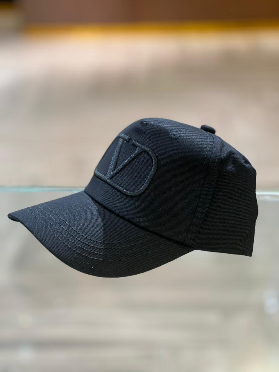 Valentino Garavani Black Cap